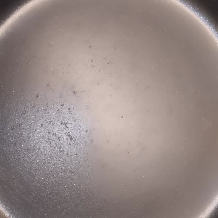 Aldığım Granit Tencereler Kısa Sürede Soyuldu Ve Kapağı Kırıldı Mağduriyetim Giderilsin