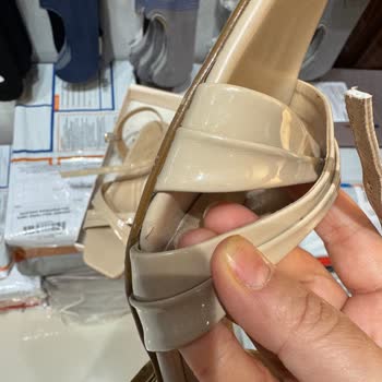 Üç Kez Giyilen Ayakkabı Parçalandı, İade Talebim Reddedildi