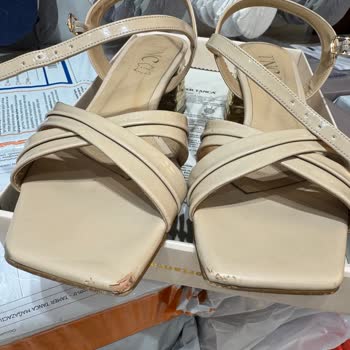 Üç Kez Giyilen Ayakkabı Parçalandı, İade Talebim Reddedildi