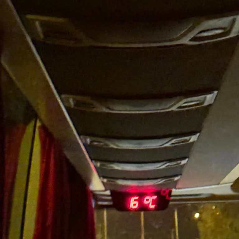 Pamukkale Turizmde Aşırı Soğuk Klima Nedeniyle Konforsuz Yolculuk Ve İlgisiz Şoför