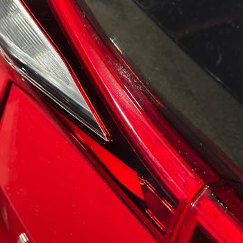 3 Aylık Hyundai İ20 Elite Arka Stop Farlarında Su Alma Sorunu