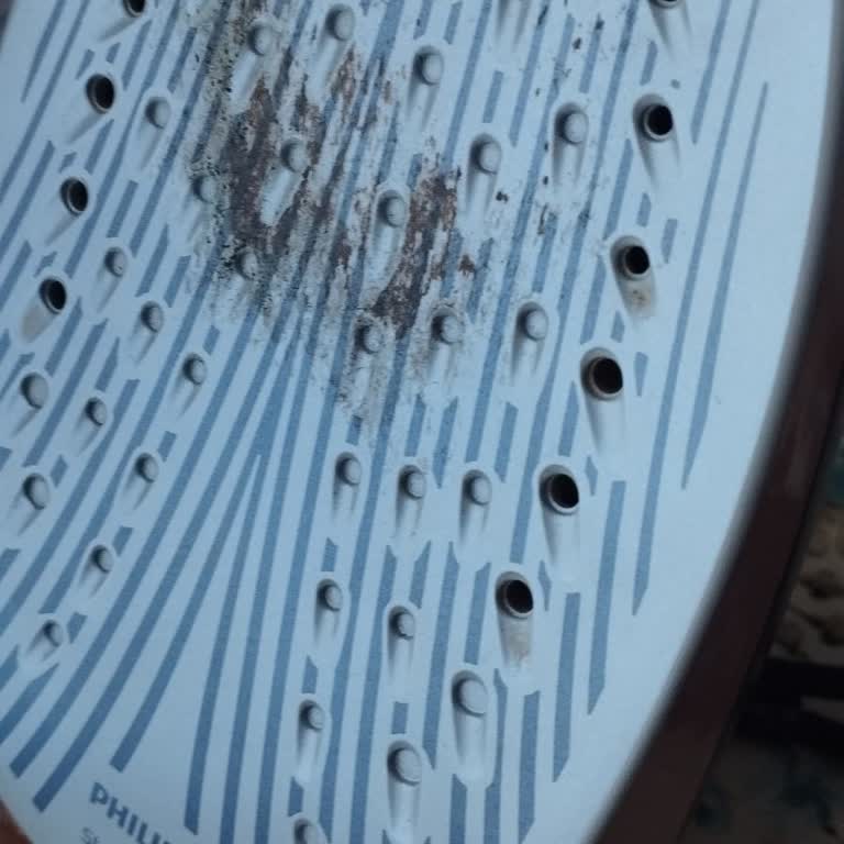 Ütü Tabanı Kıyafetlerimi Mahvetti, Mağdurum!