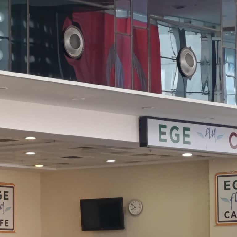 Havalimanında Su ve Buz Kısıtlamasıyla İlgili Şikayet