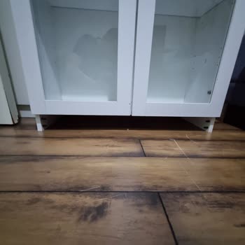 Eksik Kitaplık Parçası Ve Müşteri Hizmetlerine Ulaşamama Mağduriyeti