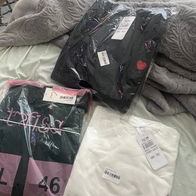 Tofisa Siparişimdeki Kaşe Ceket Eksik, Müşteri Hizmetlerine Ulaşamıyorum