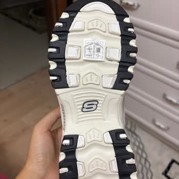 Kullanılmış Ve Hasarlı Ayakkabı Gönderildi, Hızlı Çözüm Bekliyorum