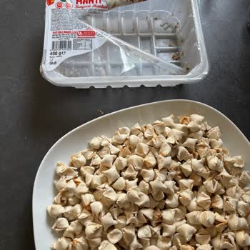 Son Kullanma Tarihi Geçmemiş Mantıda Küf Şoku: Sağlığım Tehlikede!