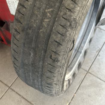 Sağlam Lastik İçin Haksız Ücret Ve Stepne Eksikliği Mağduriyeti