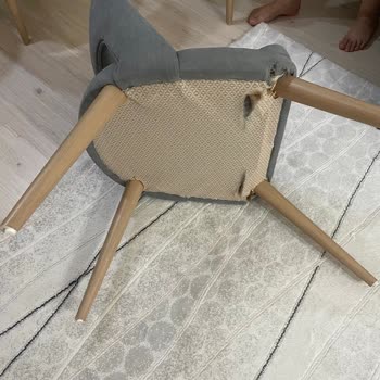 İstikbal Sandalyelerde Kısa Sürede Ciddi Kalite Sorunları Ve Yetersiz Destek