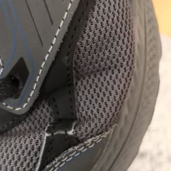 Skechers Ayakkabıda Kısa Sürede Malzeme Çatlaması Ve Yetersiz Garanti Desteği