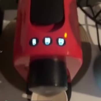 Tchibo Makine Çalışmıyor, Işıklar Yanıp Sönüyor