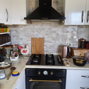 Sürekli Elektrik Kesintileri Nedeniyle Cihazlarım Bozuldu, Mağduriyetim Giderilmiyor