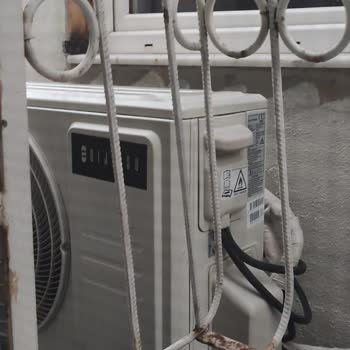 Komşunun Klimasi Pencere Önümü Kapatıyor, Güvenliğim Tehlikede