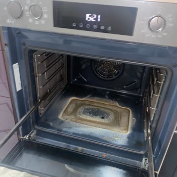 Arçelik Ankastre Fırında Buhar Özelliği Su Sızdırıyor Ve Paslanma Yapıyor