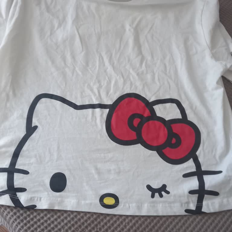 Pijama Takımı Yerine Sadece T-shirt Verdiler, Mağdur Oldum!