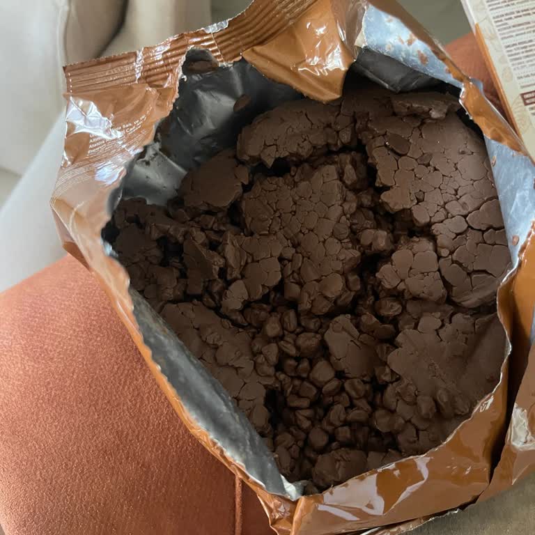 Erimiş Sütlü Çikolata Ve Müşteri Hizmetlerine Ulaşamama Mağduriyeti