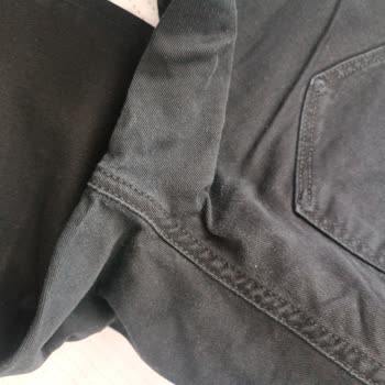 Aynı Anda İki Jean'de Renk Atması Ve Değişim Talebimin Reddedilmesi