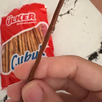 Yanık Ve Acı Tatlı Kraker Nedeniyle Çocuğum Kustu, Ürün Değişimi Talep Ediyorum