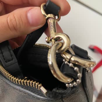 Lostra Sepeti Yüksek Ücret, Sıfır Hizmet: Ayakkabı Ve Çantalarım Kullanılamaz Halde Teslim Edildi