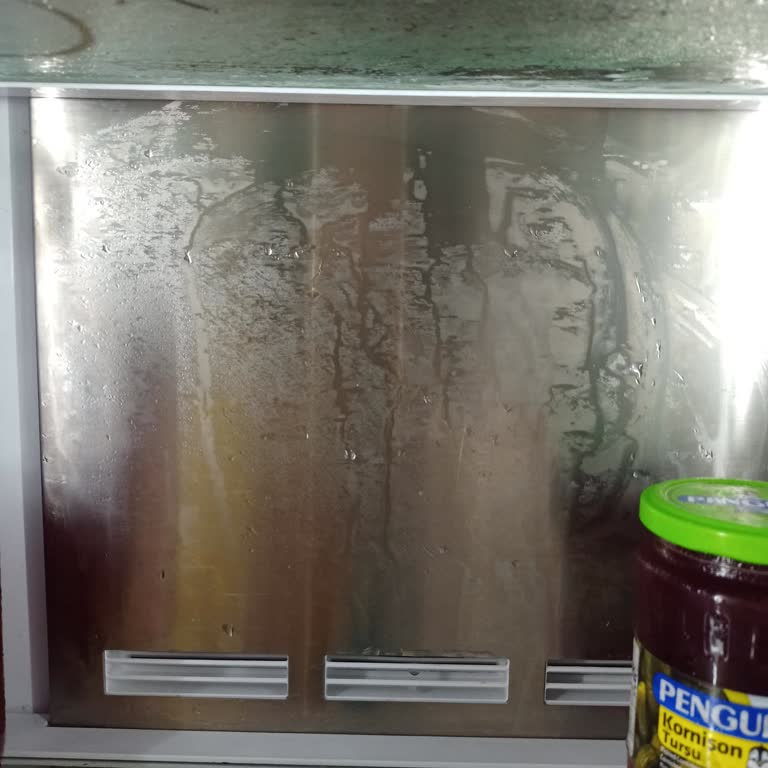 Arçelik Buzdolabı Üst Kısmı Soğutmuyor, Ürünler Sürekli Bozuluyor