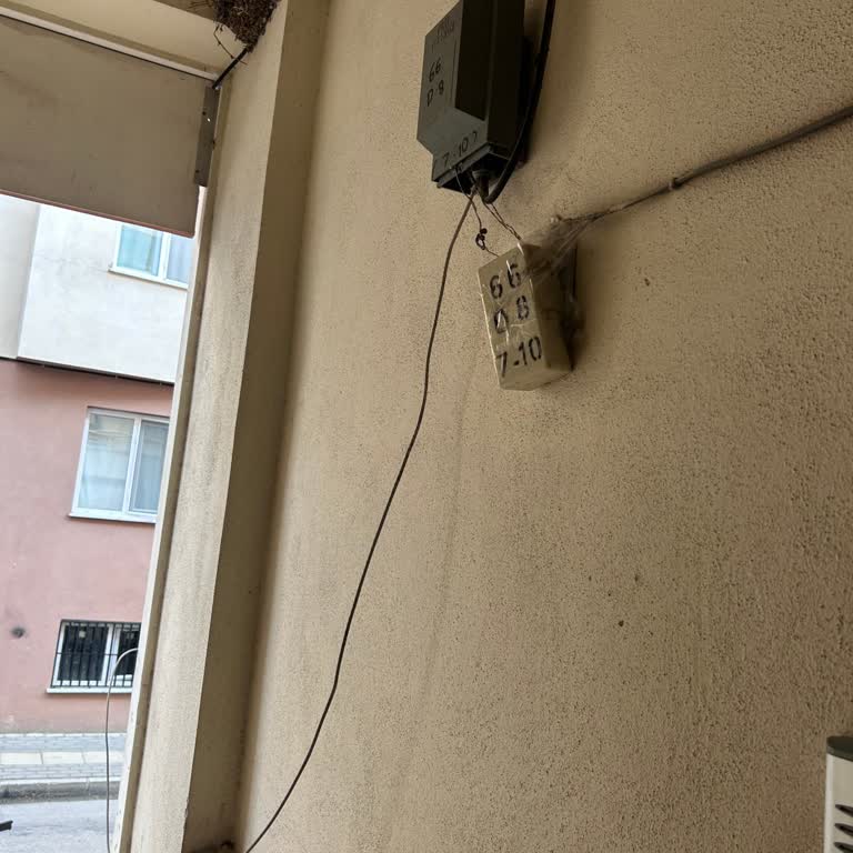 İzinsiz Ve Düzensiz İnternet Kablosu Çekilmesinden Kaynaklı Rahatsızlık