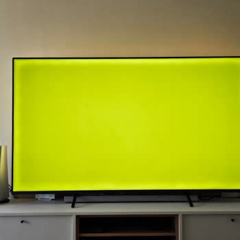 Yeni Alınan Televizyonda Işık Sızması Ve Donma Sorunları, Çözüm Yok!