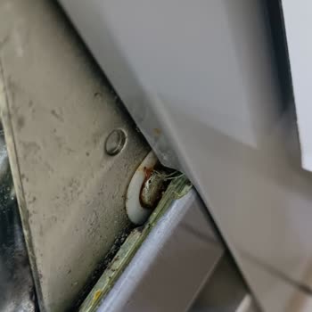 Bosch Bulaşık Makinesi Kapak Ve Menteşe Bölgesinde Garanti Kapsamında Paslanma Sorunu