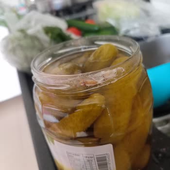 Satın Aldığım Turşu Kavanozunda Kurt Çıkması Ve Gıda Güvenliği Endişesi