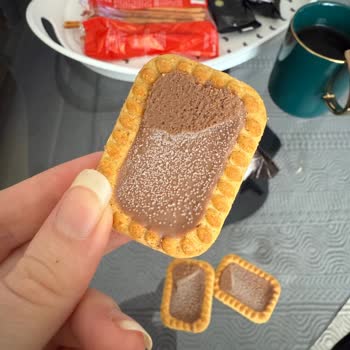 Son Kullanma Tarihi Geçmemiş Üründe Küflü Çikolata İle Karşılaştım