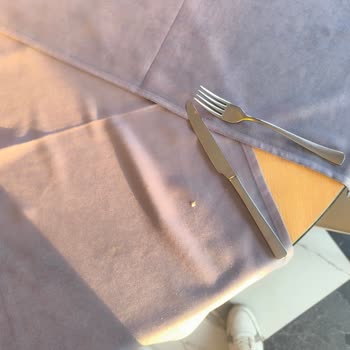 Personelin Kaba Tavırları Ve Yetersiz Yemek Çeşitliliği Tatilimizi Mahvetti