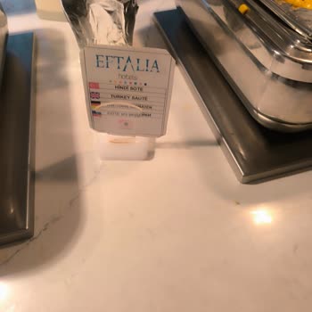 Personelin Kaba Tavırları Ve Yetersiz Yemek Çeşitliliği Tatilimizi Mahvetti