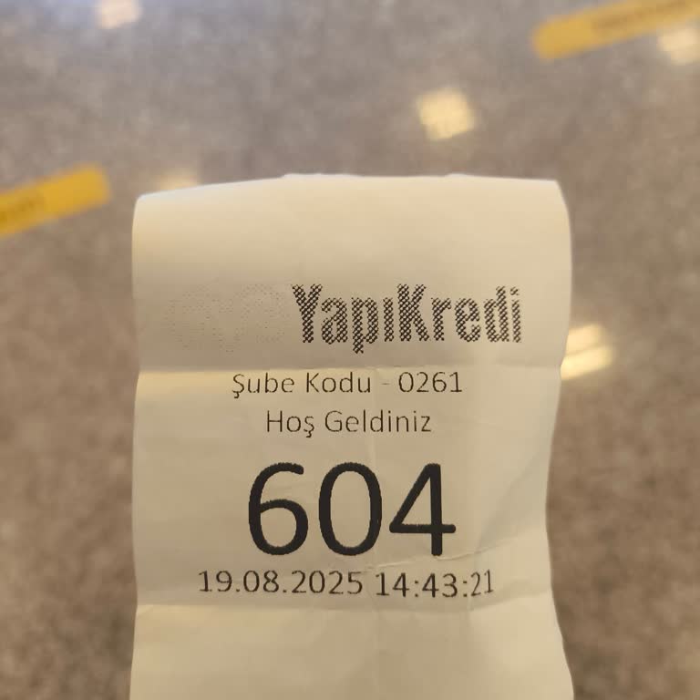 Kapaklı Yapı Kredi Şubesinde Yoğunluk Ve Yavaş Hizmet Mağduriyeti