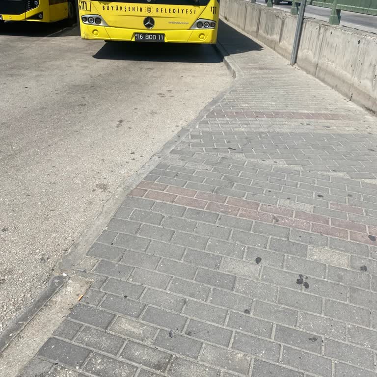 Otobüste Yetersiz Klima Nedeniyle Bunaltıcı Yolculuk Deneyimi