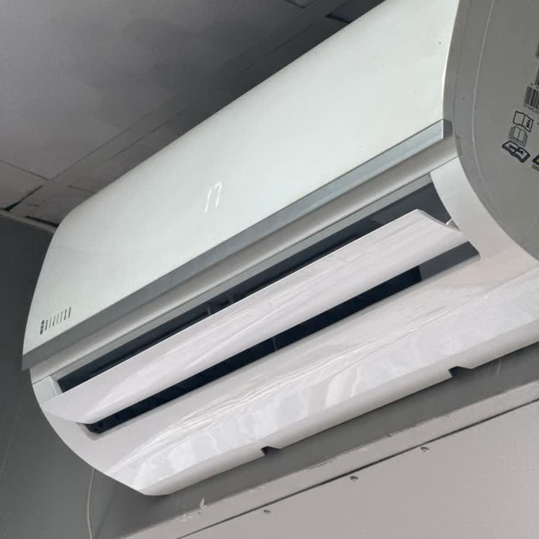 Klimadan Sürekli Su Akıyor, Servisten Hiçbir Şekilde Destek Alamıyoruz