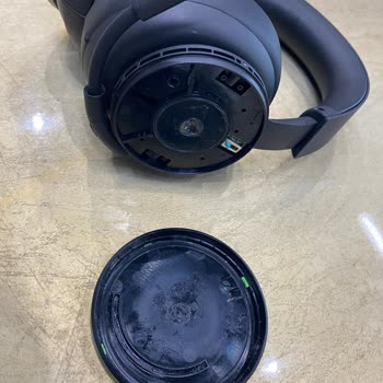 Sıfır Alınan Xbox Kulaklığın Tekeri Dönmüyor Ve Yapıştırıcıyla Tutturulmuş Çıktı