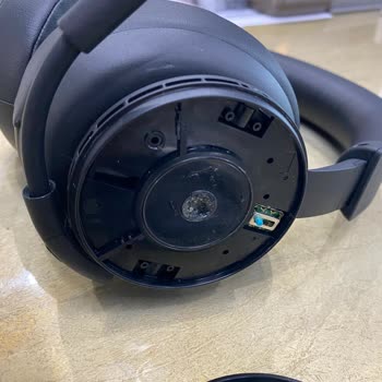 Sıfır Alınan Xbox Kulaklığın Tekeri Dönmüyor Ve Yapıştırıcıyla Tutturulmuş Çıktı