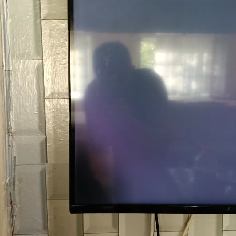 Garanti Kapsamındaki Vestel TV İçin Teknik Servis Ücret Talep Ediyor