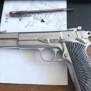 Paslanmaz Diye Satılan Silah Paslandı, Sorunlar Bitmiyor!