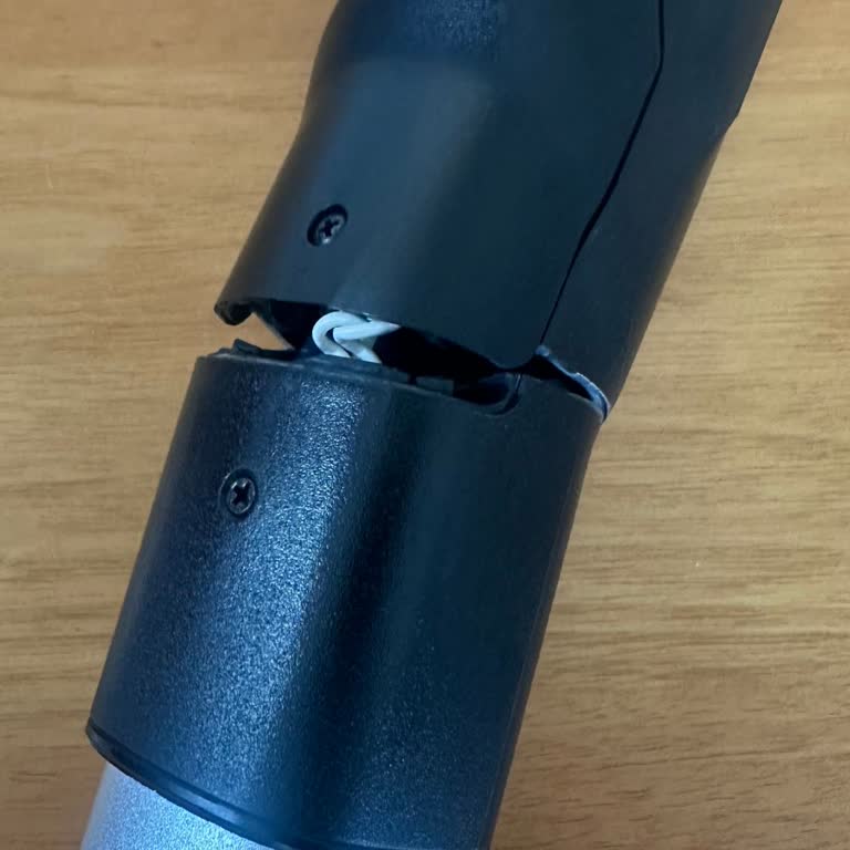 Philips Dik Süpürgenin Boru Bağlantısı İki Kez Kırıldı Kalıcı Çözüm Bekliyorum