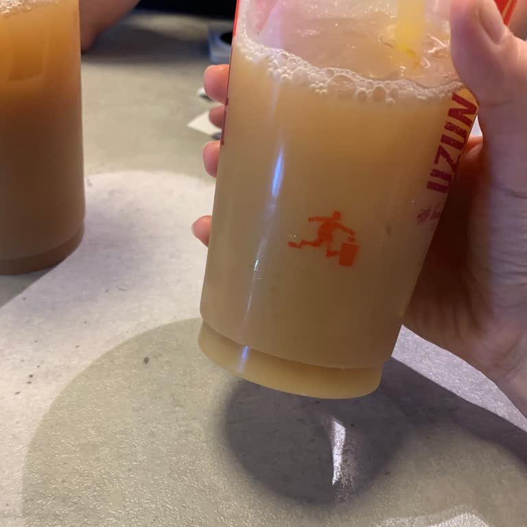 Sipariş Verilen Ice Cafe Milk Neredeyse Sadece Su Ve Buzdan Oluşuyordu