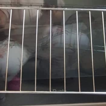 Fırının Eksik Izgara Teli Güvenlik Riski Oluşturuyor, Ücret Talebi Mağdur Ediyor