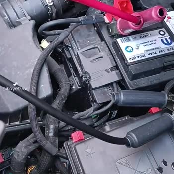 İzmir Gaziemir Toyota Tokullar Plazadan Almış Olduğum Araç Çalışmıyor
