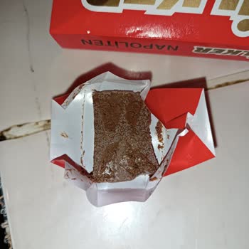 Taze Ambalajda Küflü Çikolata Şaşkınlığı