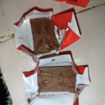 Taze Ambalajda Küflü Çikolata Şaşkınlığı