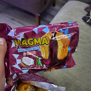 Aldığımız Magma Kek Aşırı Tuzluydu, Kızım Rahatsızlandı Ve Kustu