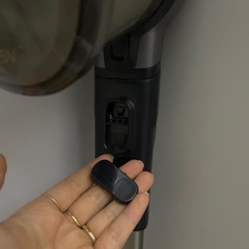 Philips SpeedPro Max Süpürge Su Haznesi Sızdırıyor Servis Çözüm Sunmuyor