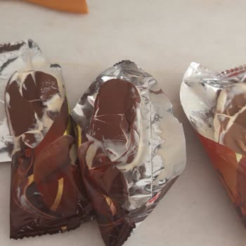 Erimiş Ürün Teslimatı Ve Cevapsız Şikayet Sonrası Ücret İadesi Talebim