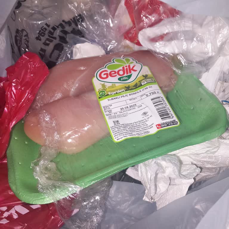 Bozuk Tavuk Teslimatıyla Sağlığımız Tehlikeye Girdi!