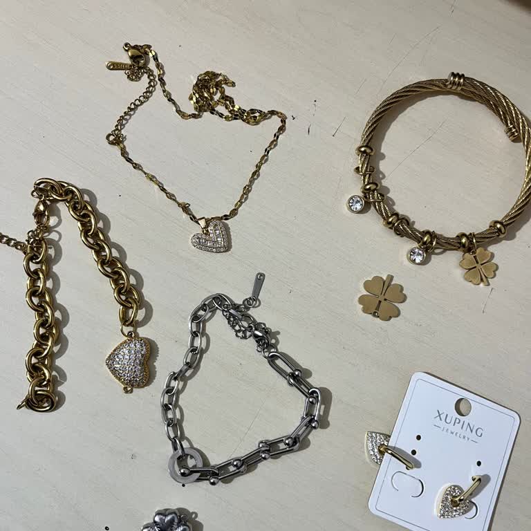 Çelik Diye Satılan Takılar Kısa Sürede Karardı, İade Talebim Karşılanmadı