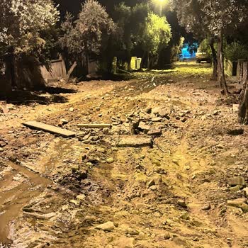 Yol Kazısı Sonrası 10 Gündür Ulaşım Ve Su Kesintisi Mağduriyeti Yaşıyoruz